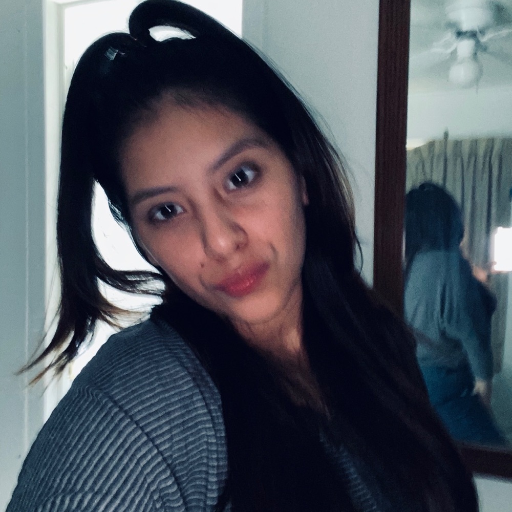 Meet your Posher, Valeria